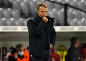 فليك يمدح كيميتش وهيرنانديز ويعلق على اهتمام بايرن ميونخ بضم كراماريتش