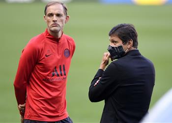 باريس سان جيرمان يهاجم توخيل احترم قرارات النادي