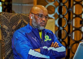 ماذا قال رئيس جنوب إفريقيا عن رحيل موسيماني من صن داونز إلى الأهلي