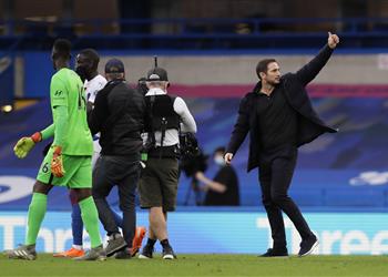 لامبارد تشيلويل كان رائع ا أمام كريستال بالاس ولا توجد مشكلة بشأن أبراهام