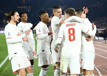 يوفنتوس يرفض عرض توتنهام لبيع مدافعه قبل نهاية الميركاتو