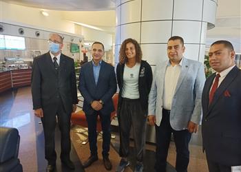 صور ميار شريف تصل مصر بعد توديع رولان جاروس