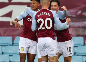 فيديو خطأ ساذج يمنح أستون فيل ا هدف ا مبكر ا أمام ليفربول