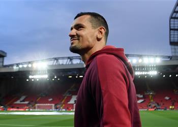 لوفرين يوجه رسالة إلى جماهير ليفربول بعد السقوط التاريخي أمام أستون فيلا