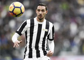 رسمي ا يوفنتوس يعلن رحيل دي تشيليو إلى ليون