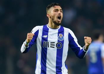 رسمي ا مانشستر يونايتد يتعاقد مع أليكس تيليس