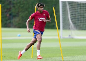 رسمي ا برشلونة يعلن رحيل توديبو