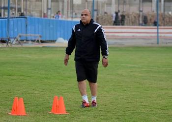 أيمن طاهر مصطفى محمد عايز يستوي وحسام البدري أراد أن يستفزه