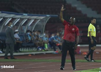 موسيماني يكشف موقفه من عودة أزارو ويوجه طلب ا لجماهير الأهلي ويشيد باللاعبين