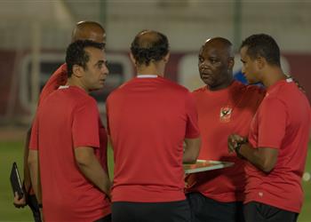 مدرب الأهلي الجميع يقاتل من أجل إفريقيا وشيء وحيد يجعلنا متخوفين