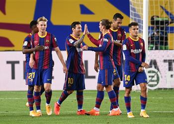 قائمة برشلونة لـ مجموعات دوري أبطال أوروبا ميسي في المقدمة