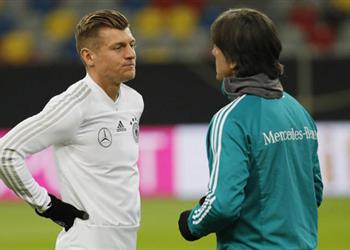 كروس يزف نبأ سار لـ ألمانيا قبل مباراتي أوكرانيا وسويسرا في دوري الأمم الأوروبية