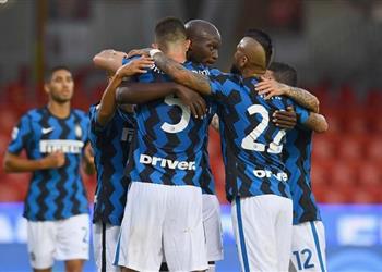 بعد سكرينيار وباستوني إنتر ميلان ي علن إصابة 3 لاعبين جدد بـ فيروس كورونا