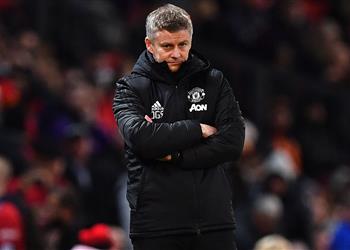 تقارير بوروسيا دورتموند رفض عرض مانشستر يونايتد لضم مدافعه في آخر أيام الميركاتو