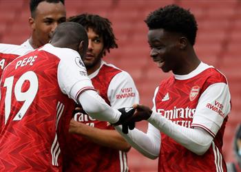 محمد النني يشيد بـ ساكا مثل أخي الصغير متواضع وسيتحسن كثير ا