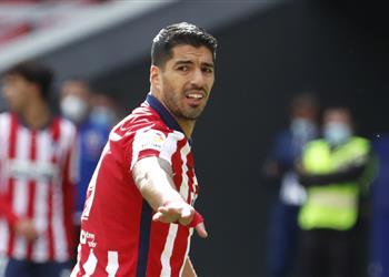 سواريز يهاجم إدارة برشلونة مجددا لم يتعاقدوا مع مهاجم قادر على منافستي