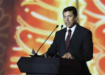 لجان تفتيش وزارة الرياضة تفحص الأهلى والزمالك