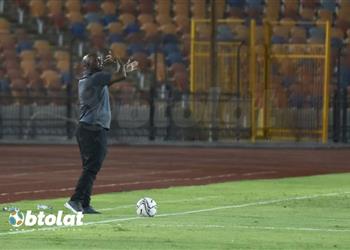 عماد متعب تمنيت اللعب مع موسيماني بسبب موقفه مع ناشيء الأهلي