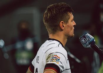 كروس يعلق على وصوله لـ100 مباراة مع ألمانيا ويؤكد غير راضين عن الأداء أمام سويسرا