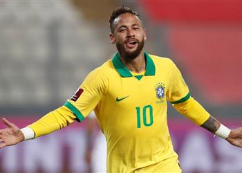 بعد الهاتريك أمام بيرو نيمار يتخطى الظاهرة رونالدو في ترتيب هدافي البرازيل التاريخيين