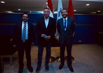 سفير مصر بالمغرب يتواصل مع الخطيب للاطمئنان على بعثة الأهلي