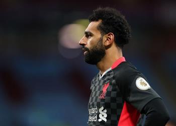 بسبب العنصرية ضد محمد صلاح حظر مشجع وست هام 3 سنوات