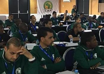 تقارير بالأسماء كاف يفاضل بين 4 حكام لإدارة مباراتي الأهلي والوداد والزمالك أمام الرجاء