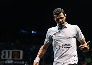 مصطفى عسل يطيح بالمصنف الخامس ويتأهل إلى نصف نهائي بطولة مصر للاسكواش