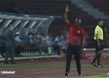 موسيماني ينافس على جائزة أفضل مدرب في الدوري الجنوب إفريقي