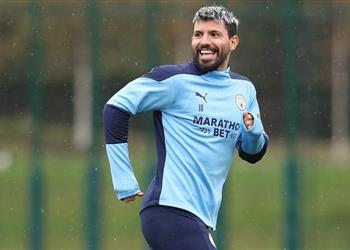 أجويرو ي لمح لإمكانية المشاركة في مباراة مانشستر سيتي وآرسنال