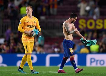 كومان يثير الشكوك بشأن مشاركة ميسي أمام خيتافي ويكشف موقف شتيجن من الكلاسيكو