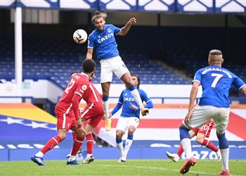 فيديو كالفيرت لوين يسجل التعادل لـ إيفرتون أمام ليفربول برأسية رائعة