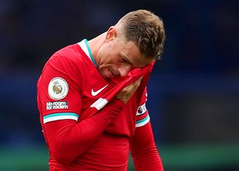 حكم إنجليزي سابق يعلق على هدف هندرسون الملغي في مباراة ليفربول وإيفرتون