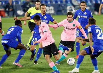 ليلة سقوط الكبار فيديو برشلونة يرفض هدية ريال مدريد ويخسر أمام خيتافي في الليجا