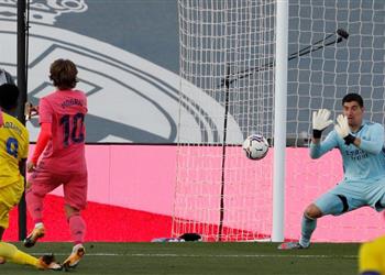 كورتوا عن هزيمة ريال مدريد من الصعب شرح ما حدث قادش تفوق علينا في كل شيء