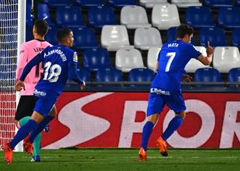 فيديو من ركلة جزاء خايمي ماتا يسجل هدف خيتافي الأول أمام برشلونة