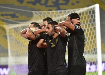 فيديو علي معلول يسجل هدف الأهلي الثاني أمام الوداد من ركلة جزاء