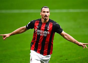 إبراهيموفيتش يكشف عن حديثه مع مورينيو ويؤكد لن يستطيع أحد إيقافي