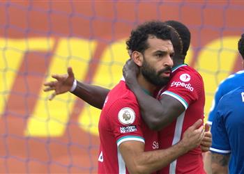 الثالث في تاريخ ليفربول كم مباراة احتاجها محمد صلاح لتسجيل 100 هدف