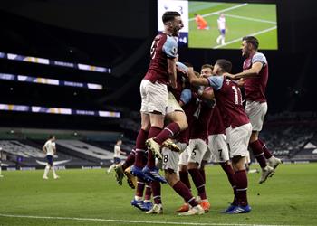 فيديو وست هام يحقق ريمونتادا تاريخية ويفرض تعادل ا مثير ا على توتنهام في الوقت القاتل