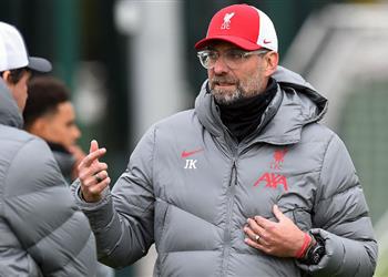 كلوب يوضح حالة تياجو وأليسون وتشامبرلين قبل مباراة ليفربول وأياكس