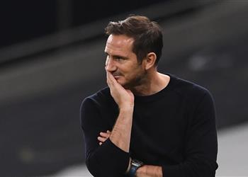 لامبارد عن إصابة فان دايك أتمنى له الأفضل وسنرى تأثير ذلك على ليفربول