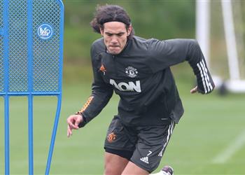 سولشاير يؤكد غياب كافاني عن مباراة مانشستر يونايتد وباريس سان جيرمان