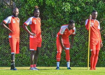 تقارير كورونا يضرب 9 لاعبين من حوريا الغيني قبل مواجهة بيراميدز