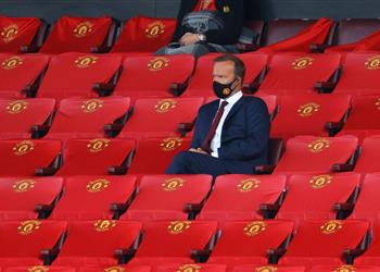 إد وودوارد يكشف حقيقة مفاوضات مانشستر يونايتد مع فيفا لإقامة البريميرليج الأوروبي