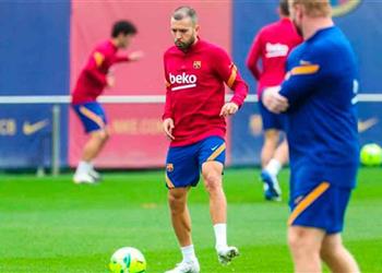 برشلونة يفقد 3 لاعبين أمام ريال مدريد وشكوك حول لحاق ألبا بالكلاسيكو