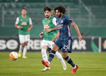 لا يحصل على التقدير الكافي جماهير آرسنال تشيد بأداء محمد النني أمام رابيد