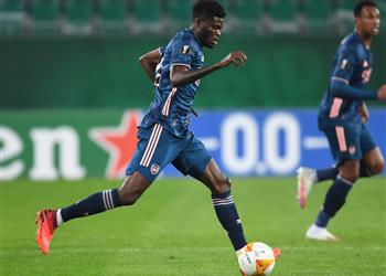 أرتيتا يشيد بـ بارتي بعد انتصار آرسنال على رابيد فيينا