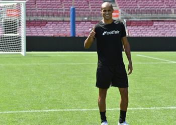 ريفالدو أريد انضمام بنزيما لبرشلونة وفيجو اتخذ قرار ا صائب ا بالرحيل إلى ريال مدريد