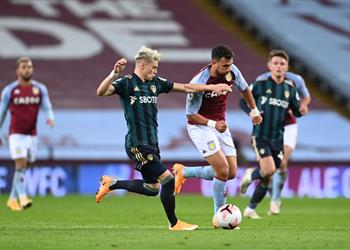 فيديو تريزيجيه يشارك في هزيمة أستون فيلا بثلاثية أمام ليدز بالدوري الإنجليزي